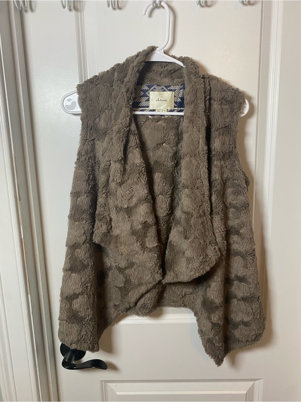 elevenses Taupe Plush Open-Front Teddy Faux Fur Vest